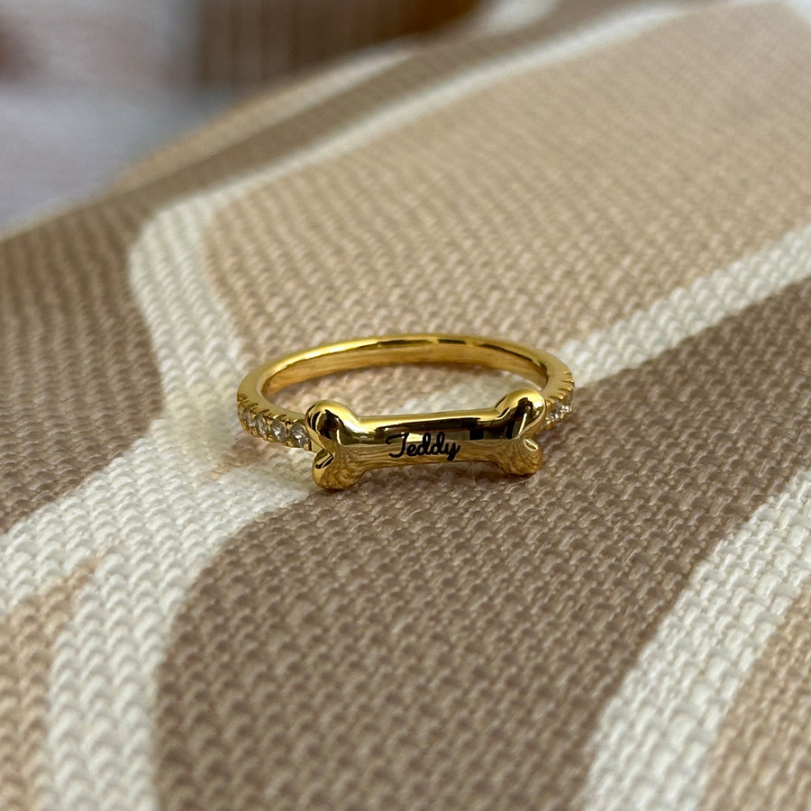 Anillo de hueso grabado personalizado