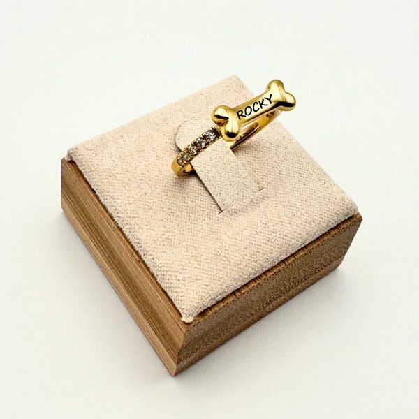 Anillo de hueso grabado personalizado
