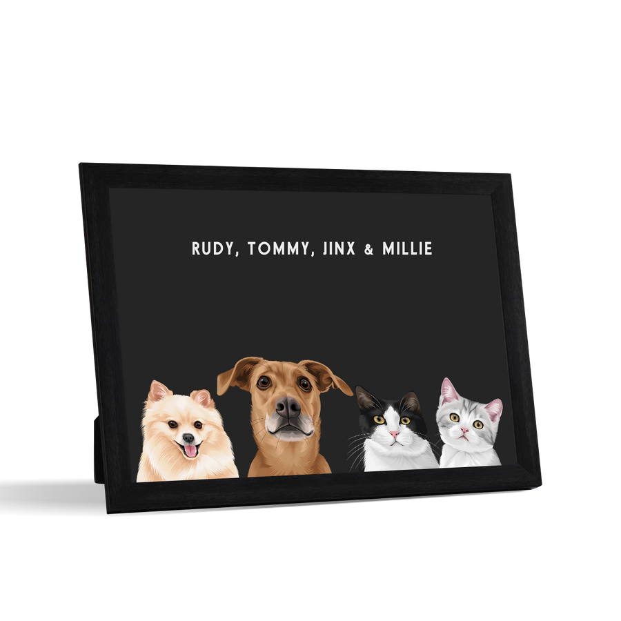 Retrato de cuatro mascotas de escritorio